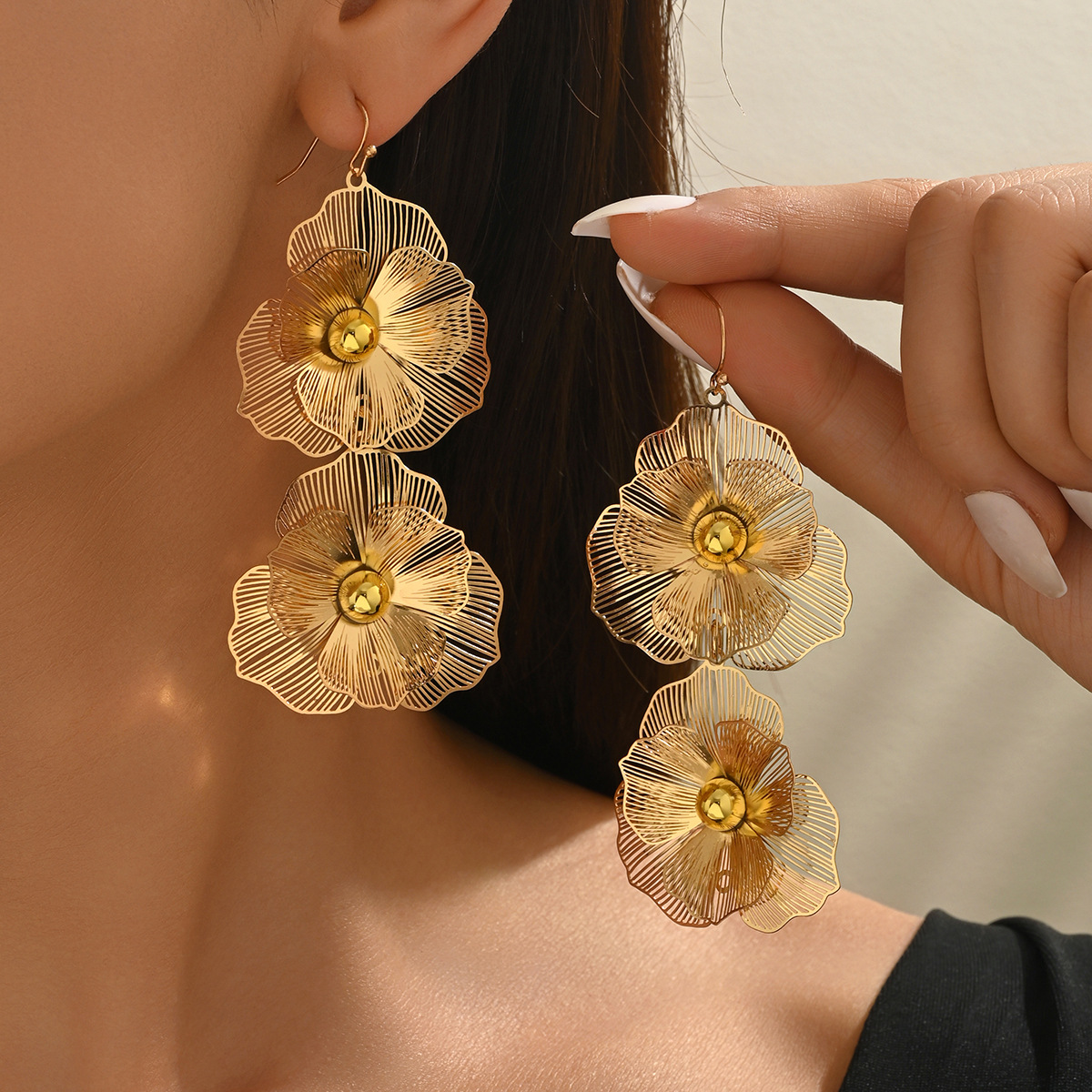 Ins Style Fashionable Golden Stereo Flower Tassel Earrings Exaggerated Cut Out Flower Earrings for Women