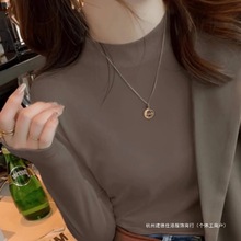 半高领气质红人上新修身显瘦简约时尚打底衫百搭宽松