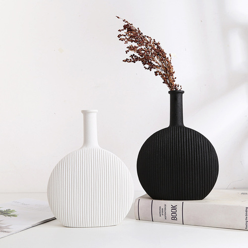 New Chinese style black and white glazed modern simple striped ceramic vase dry flower pot creative B&B decoration
