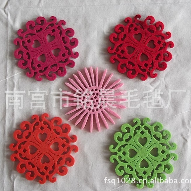 厂家批发毛毡杯垫餐具餐垫锅垫创意新款家居镂空隔热垫可加LOGO