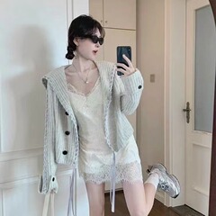 2025秋季新款毛衣外套女设计感飘带大翻领少女感显瘦灰色针织开衫