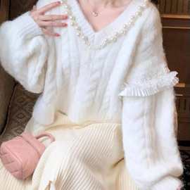 游小姿秋冬新款珍珠领重工蕾丝小个子软糯慵懒温柔奶白色毛衣