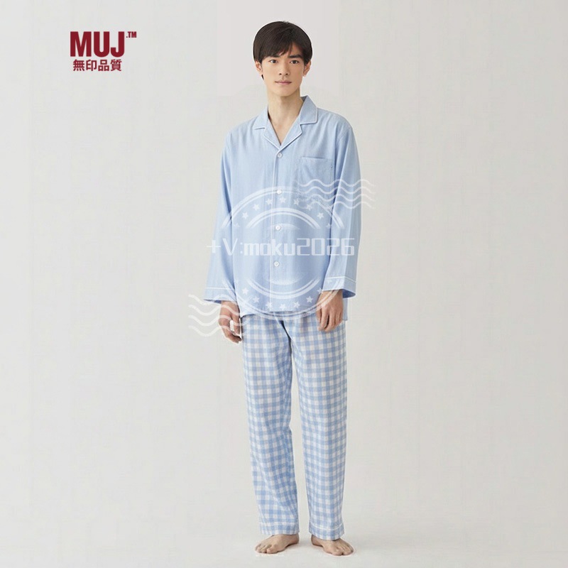 라이트 블루 체크 무늬 남성 정장