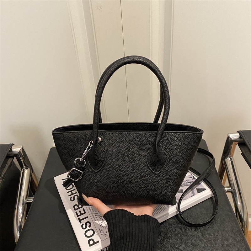 Versatile Women's Shoulder And Crossbody Bucket Bag For Commuter_voghion.com