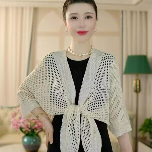 新しい女性の夏の外出日焼け止めストールのエアコンルームの外にファッションの銀糸の金の蝶の袖のニットの肩を掛けます。|undefined