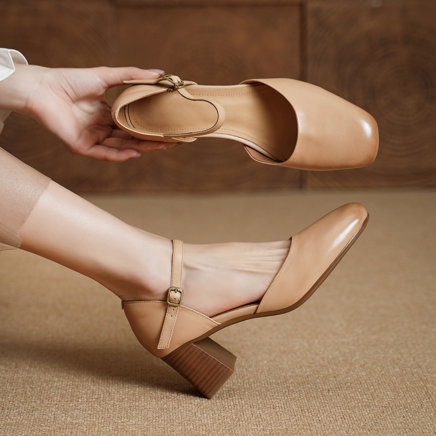 Giày sandal cao gót nữ quai ngang mũi vuông gót 6 cm — Màu hồng