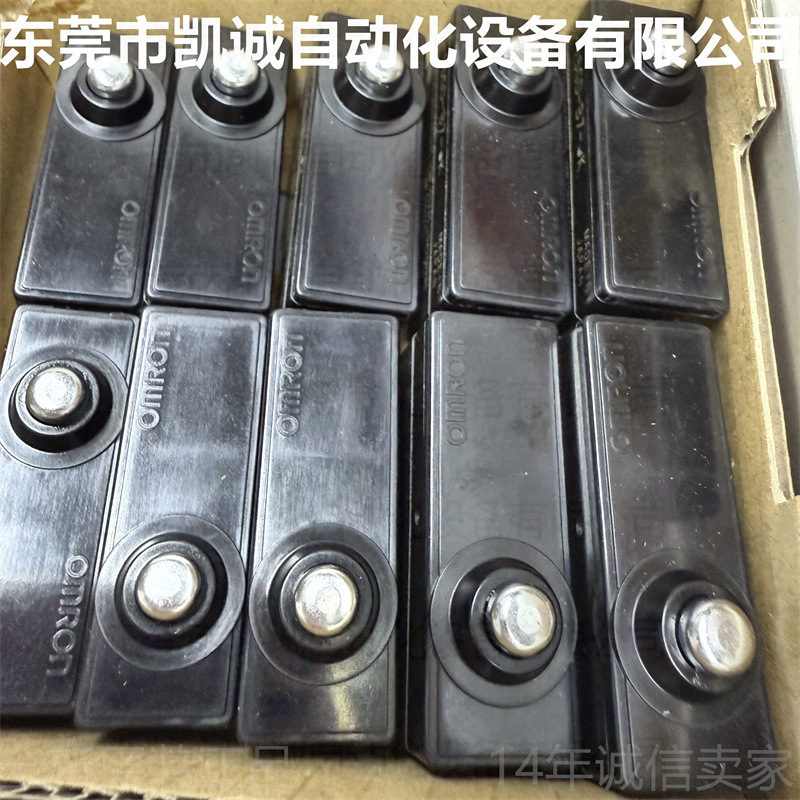 Z-15GD-B7-K 有库存现货欧姆龙OMRON微动开关 弹簧短按钮型