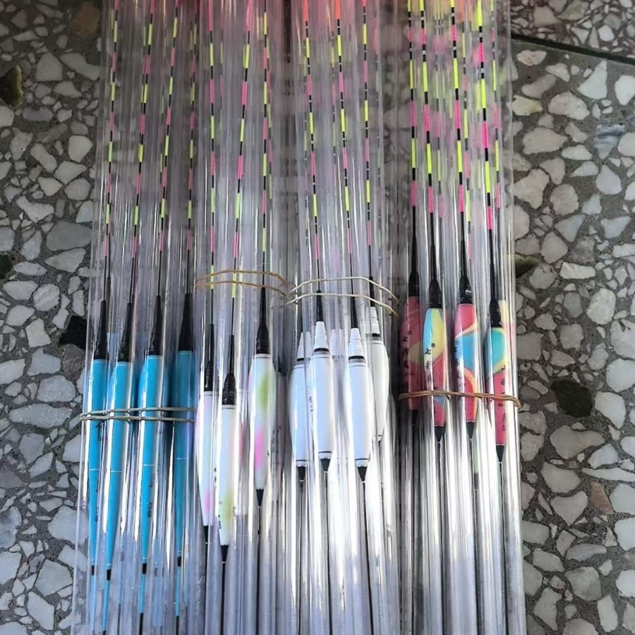 Manufacturer's Electronic Fishing Float That Changes Color When a Fish Bites, Suitable for Day and Night Use, for Carp and Crucian Carp, with Float Tube, Without Battery, Fishing Float, Luminous Float
