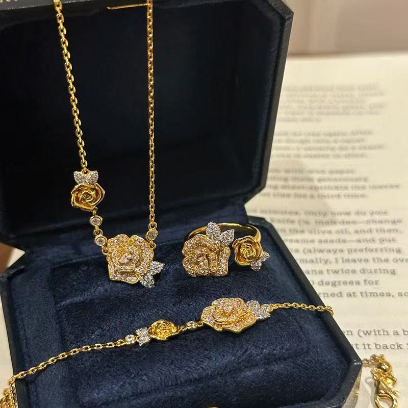 French Style Retro Diamond Twin Rose Necklace Women's Light Luxury Elegant Camellia Bracelet Xiao Xiang Family Old Flower Ring French Style Retro Diamond Twin Rose Necklace Women's Light Luxury Elegant Camellia Bracelet Xiao Xiang Family Old Flower Ring