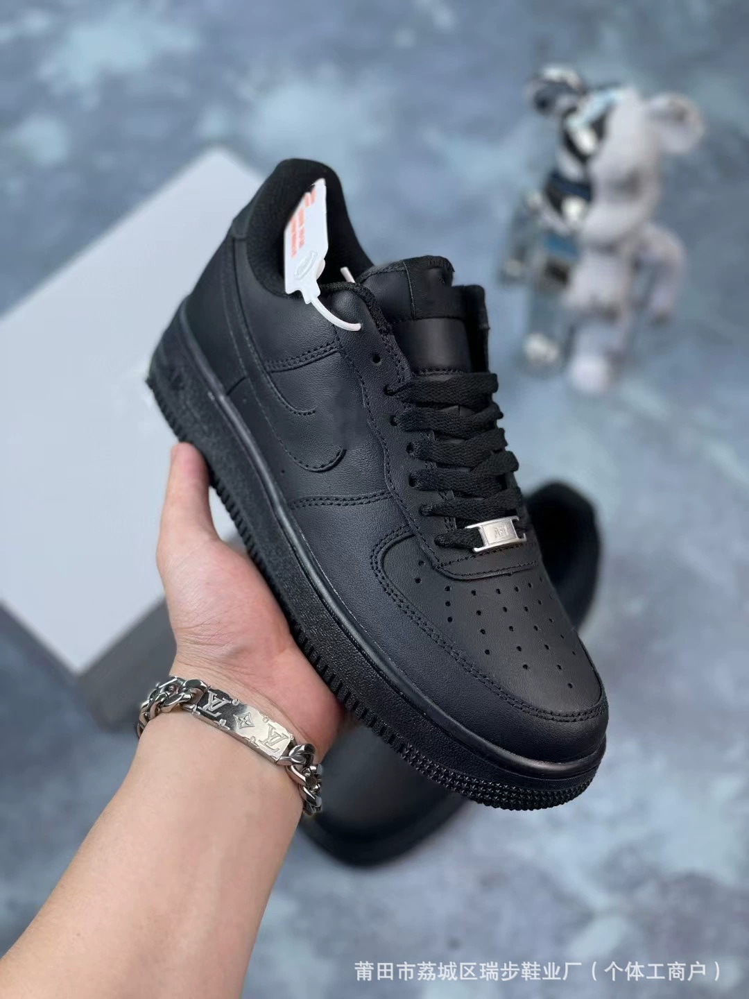 Кроссовки Nike Air Force 1 для мужчин и женщин - Стильная универсальная спортивная обувь из кожи белого и черного цветов