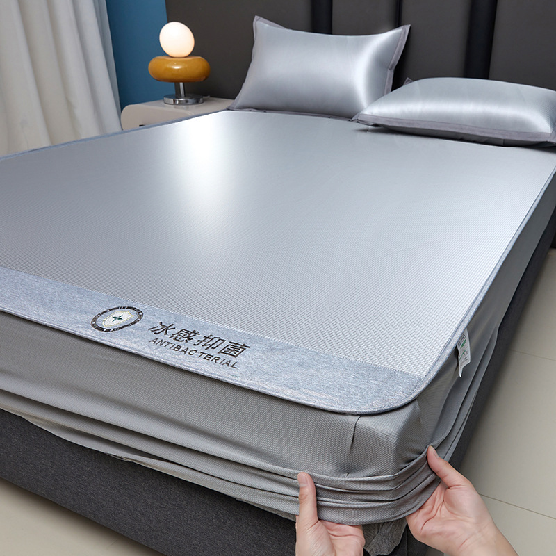 Sombrilla de cama de seda de hielo antibacteriana de verano, cubierta de cama fresca de una sola pieza, cubierta protectora de colchón todo incluido, juego de tres piezas 2