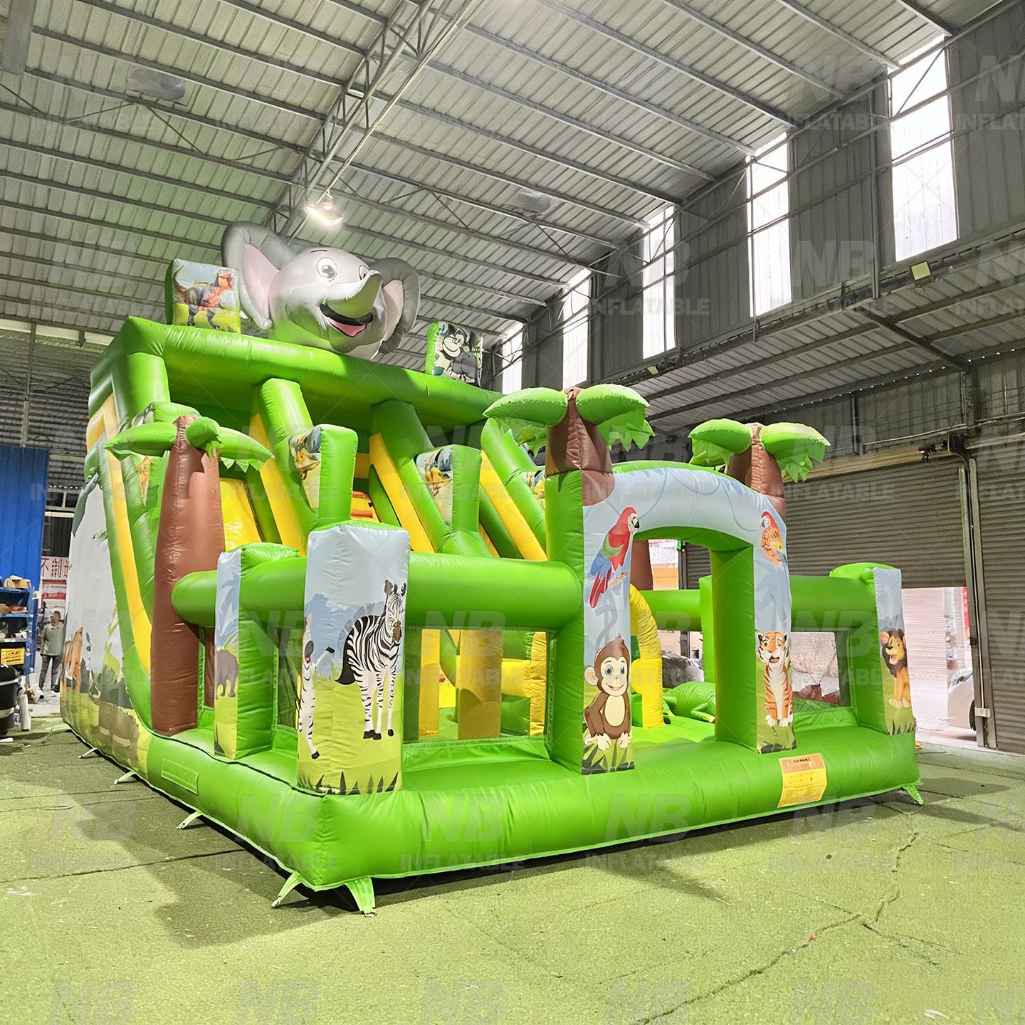 Gran castillo infláble al aire libre cama de salto interior atrio de centro comercial en línea deslizante deslizante barraca Fuerte travieso