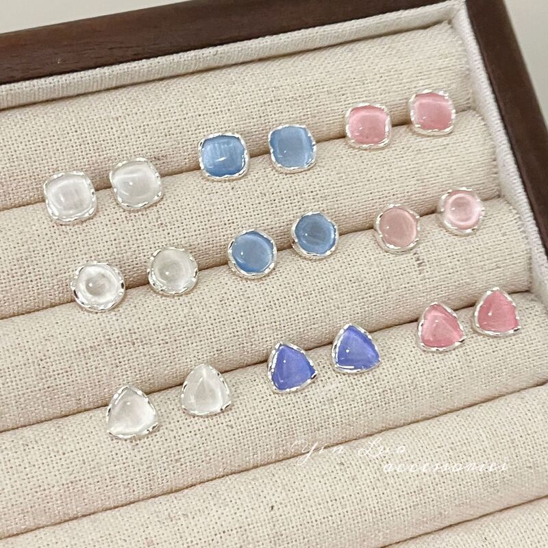 Geometric Cat's Eye Stone Earring Set, Feminine, Versatile, Fashionable Commuter Earrings, Simple, Exquisite, Small and Sweet Earrings