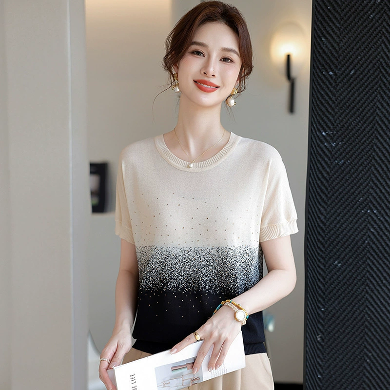 Летняя одежда для молодой мамы 2025, новая высококачественная футболка из ледяного шелка, рубашка с короткими рукавами, модная женская рубашка среднего и пожилого возраста 50 лет, уменьшающая возраст