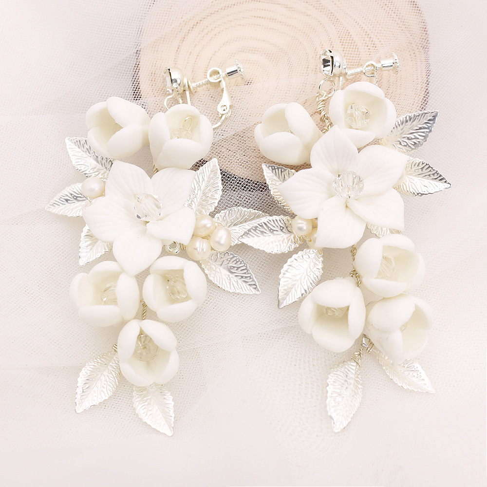 Title 5, Temperament Simple White Ceramic Flower Bridal ...