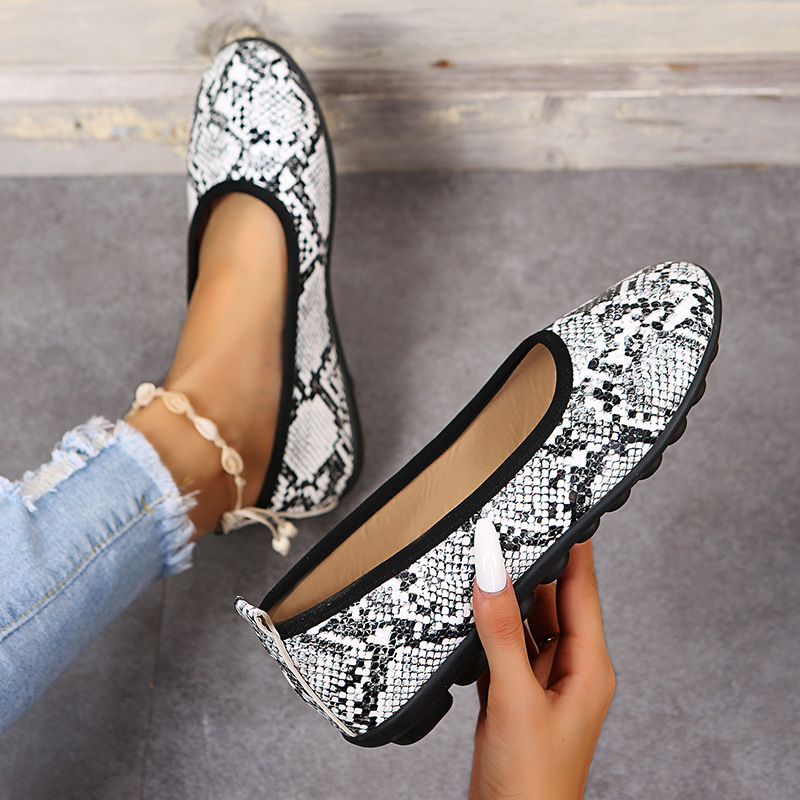 Snake Pattern Round Head Flat Bottom Shoes NSYBJ104643