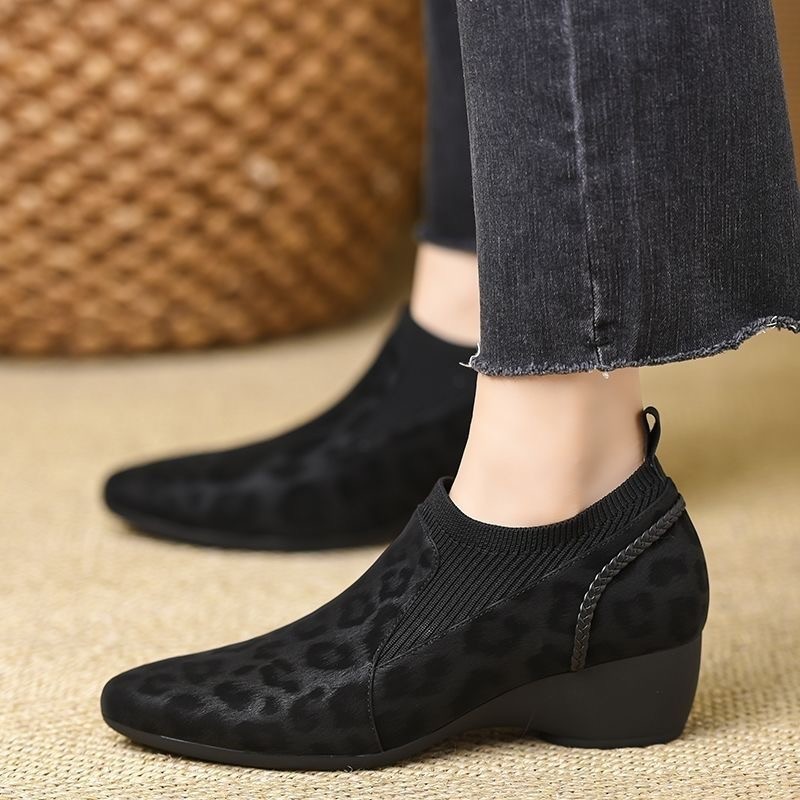 2026 primavera y verano retro tejido empalmado leopardo profundo zapatos de cabeza metálica damas zapatos de moda de talón grueso temperamento