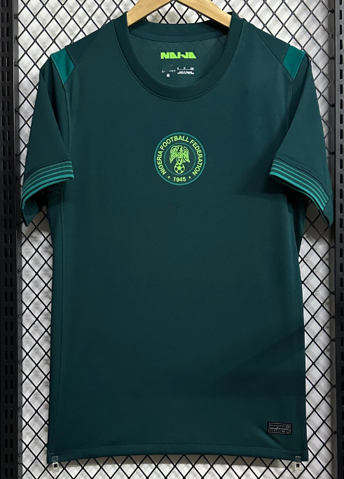 Una pieza de camiseta 2425 equipo nacional México Italia Brasil España Portugal uniforme de fútbol bordado