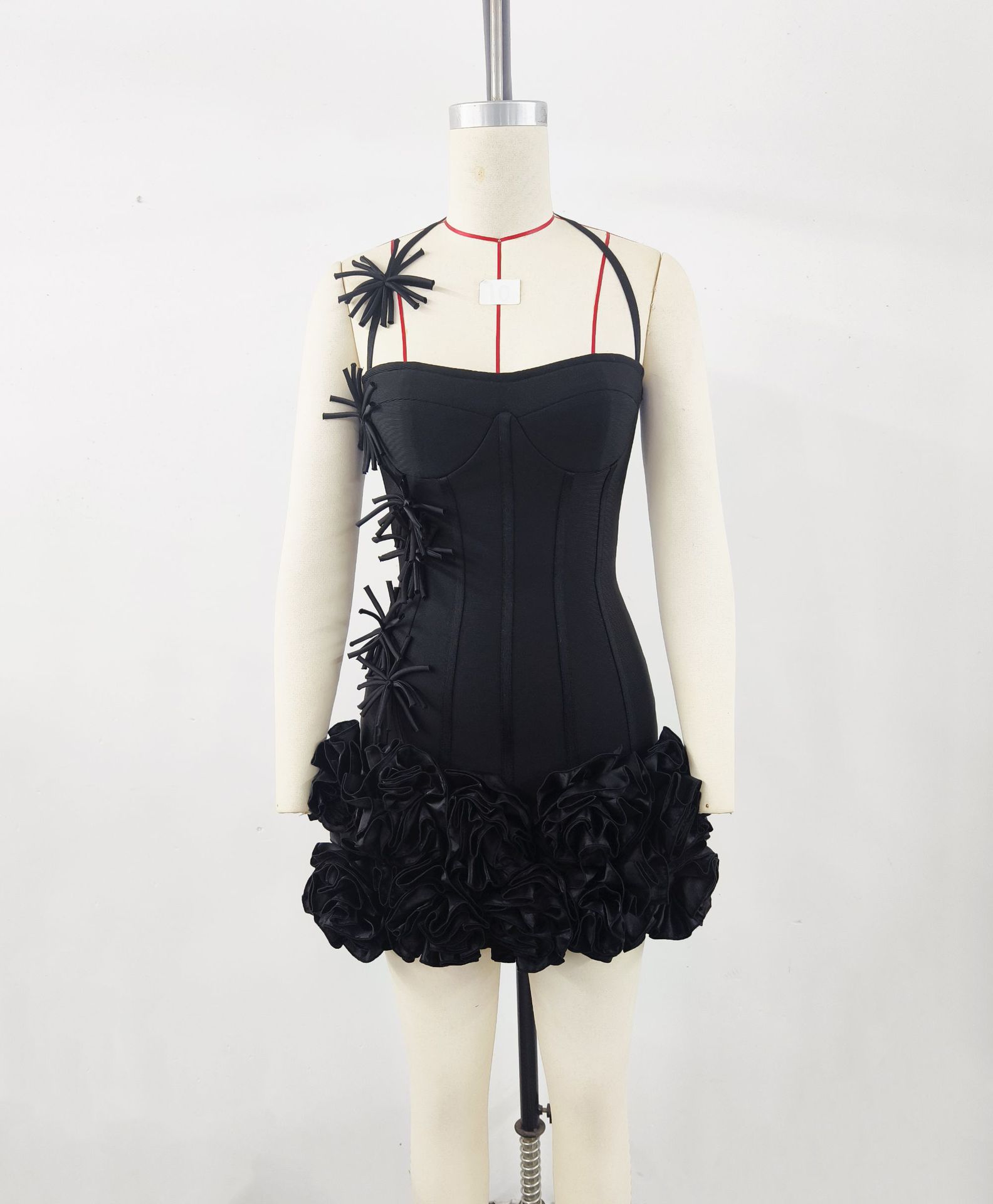 Vestido de verano 2025 estilo europeo y americano, top halter, vestido de fiesta, rojo, con flores tridimensionales, corto, tipo vendaje, vestido de noche.
