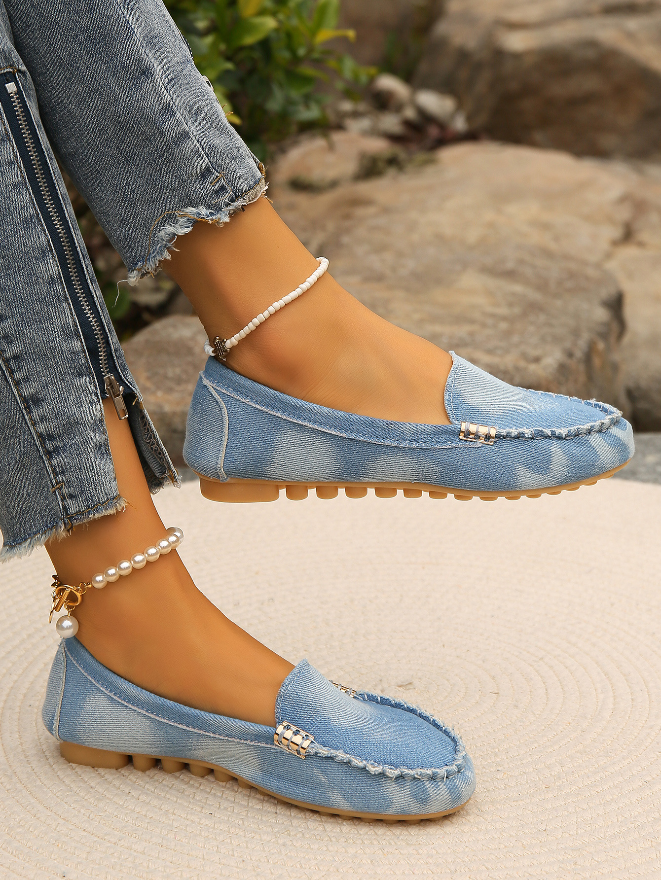 Damskor 2024 Vår Stora Storlekar Casual Mode Bekväma Slip-On Stora Storlekar Tods Skor för Dam_voghion.com