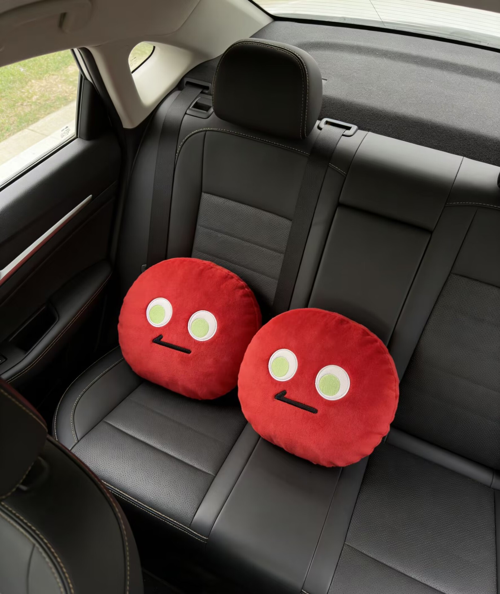 Car Headrest Neck Pillow with Cute Smiley Face Design, Car Cushion for Long Trips, Car Seat Backrest Pillow