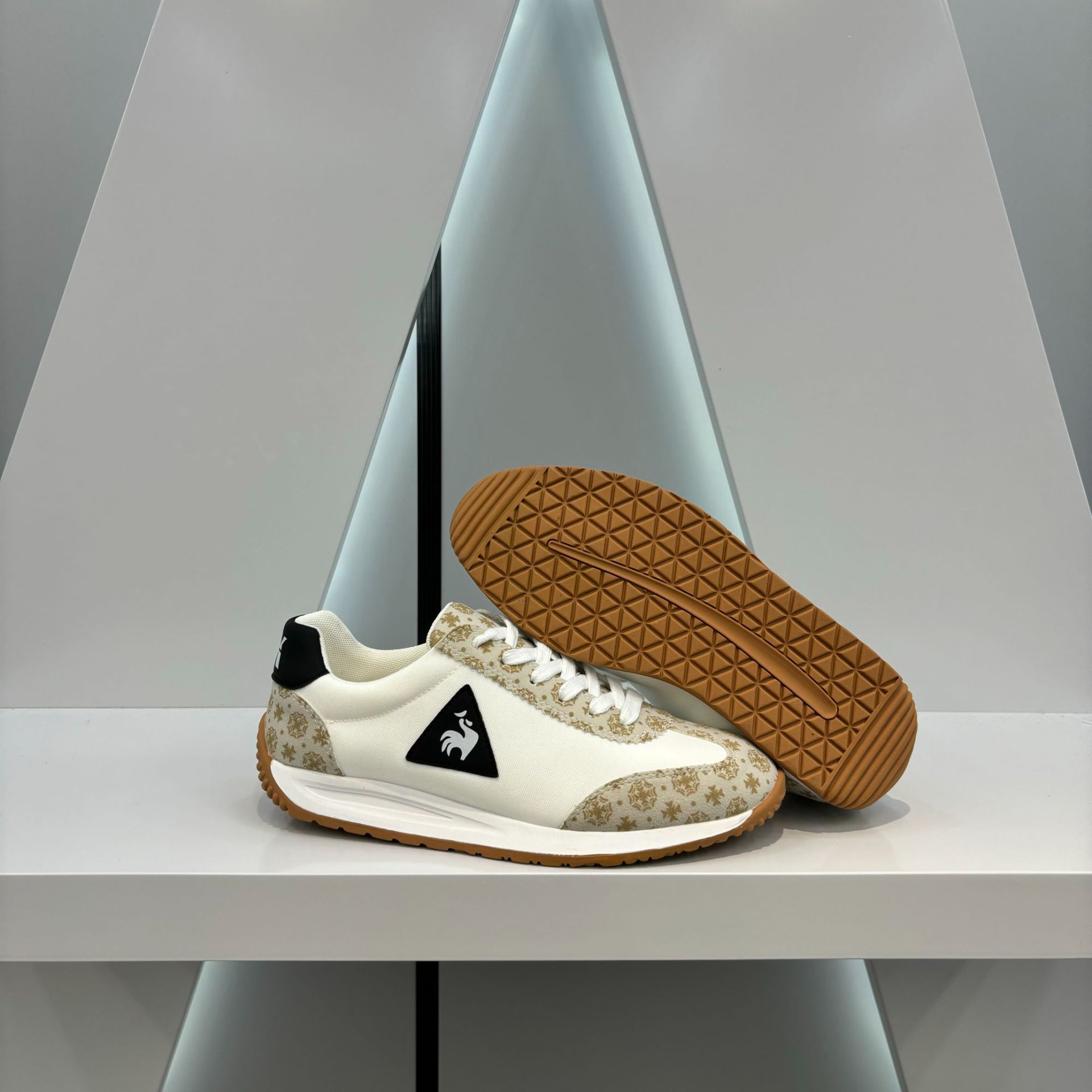 Sneakers uomo bianche scarpe casual comode da passeggio_voghion.com