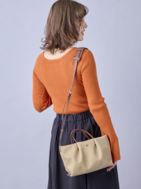 日本肩楽の新型2WAY軽量防水斜めショルダーバッグ