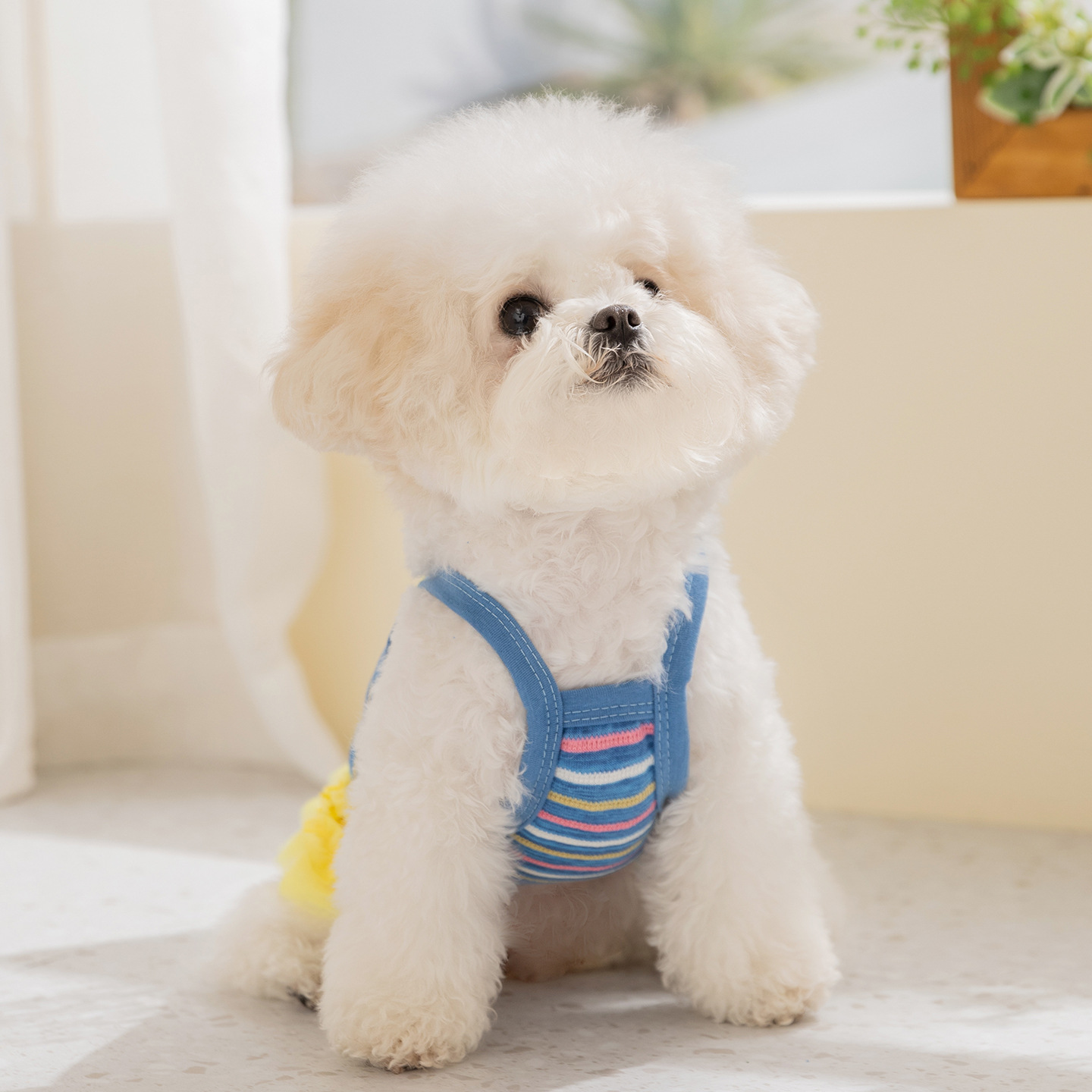 Neue Hundebekleidung 2026: Gestreiftes Hosenträgerkleid mit Kaninchen- und Blumenmuster, dünne, atmungsaktive Weste für Frühling/Sommer_voghion.com