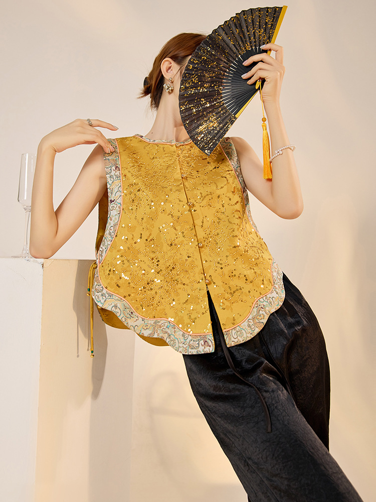 Áo vest gile nữ phong cách retro Tân Trung Hoa, cổ đứng, thêu đính hạt cườm tinh xảo — Vàng chanh