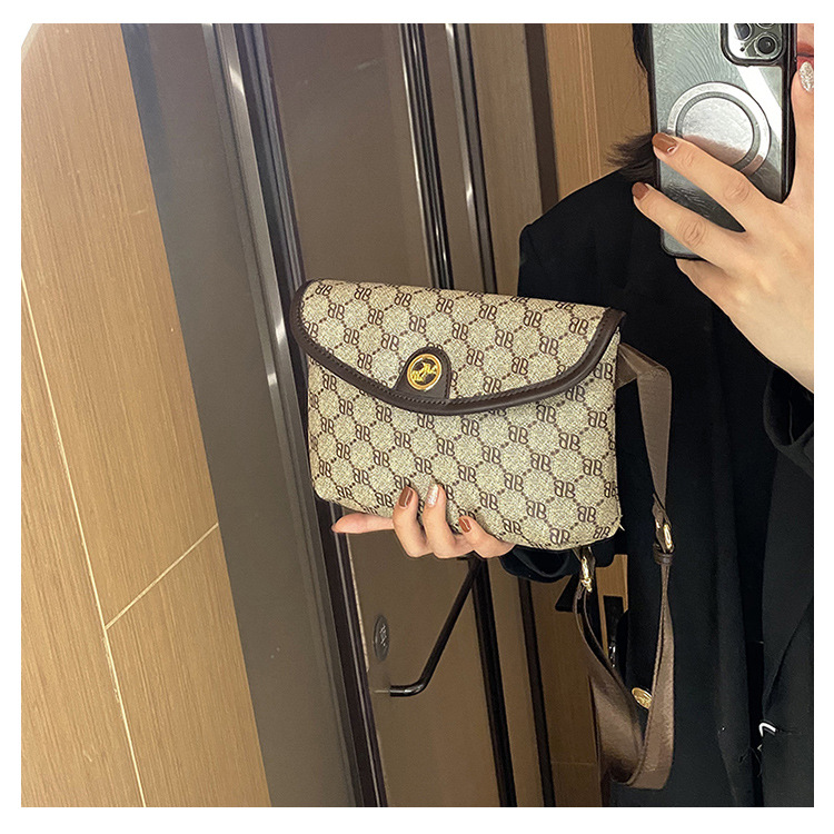 Borse piccole da donna 2023 nuova moda trendy borsa a tracolla stampata retrò borsa da petto versatile borsa quadrata a tracolla singola temperamento_voghion.com