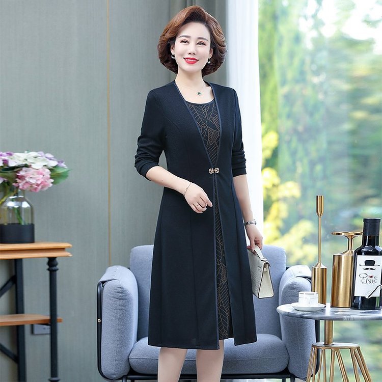 Long Skirt Middle-aged Mother Autumn Dress dress 2024 New Middle-aged and Elderly Women's Western Style Noble Wedding Dress Skirt