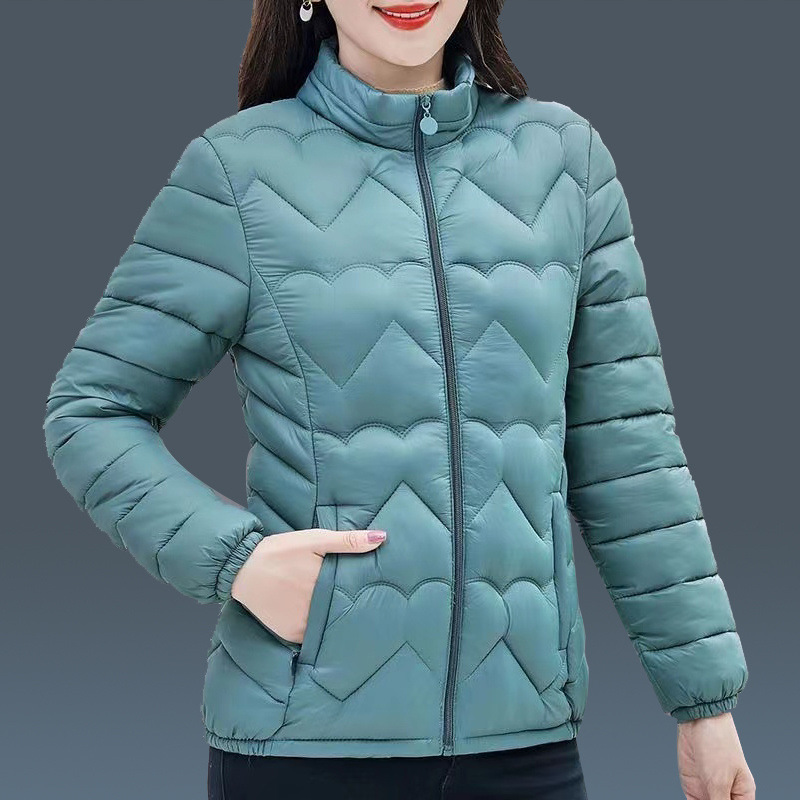 큰 녹색 복숭아 하트