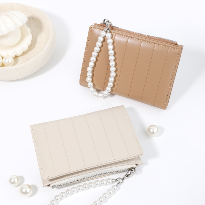 Lini'An 2026 New Korean Style Quilted Women's Short Wallet, Youthful Fashion Simple Pearl Chain Women's Wallet Lini'An 2026 New Korean Style Quilted Women's Short Wallet, Youthful Fashion Simple Pearl Chain Women's Wallet