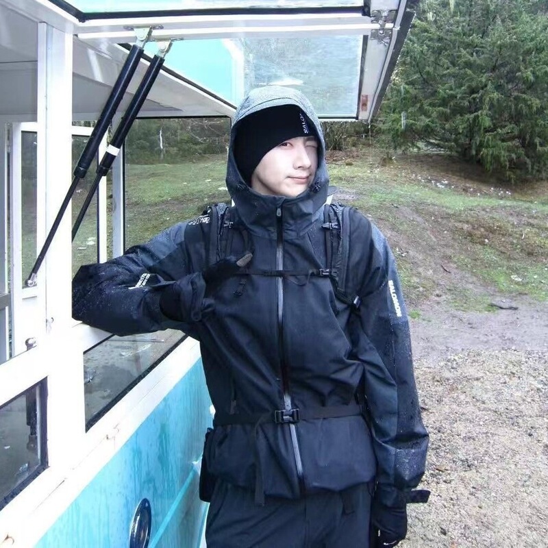 Cross-Border Factory In-Stock Slm Outdoor Hiking and Mountaineering Windproof Jacket, Unisex