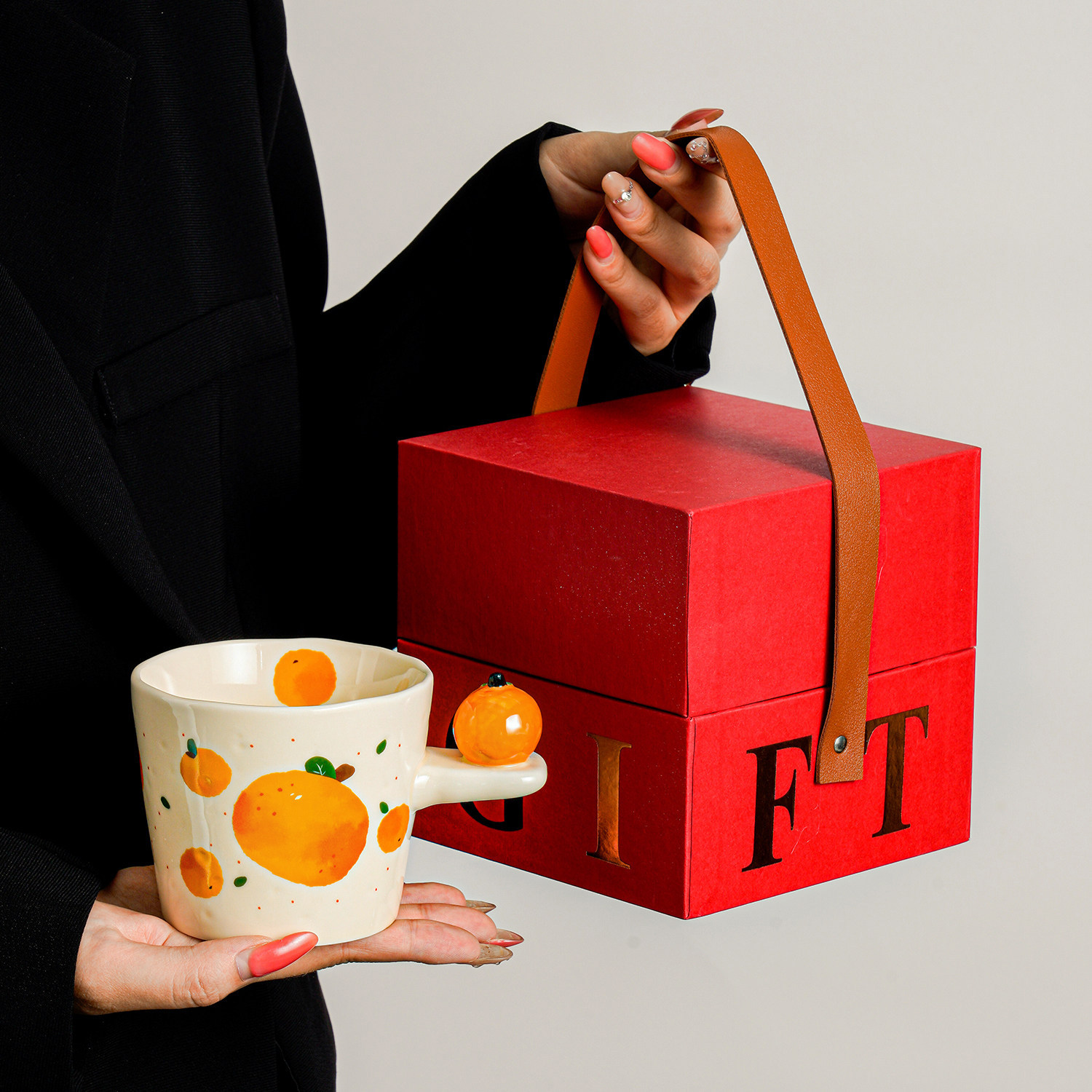 Taza naranja de alto valor de diseño taza de cerámica de nicho creativa taza de agua doméstica de mujer taza de café de oficina