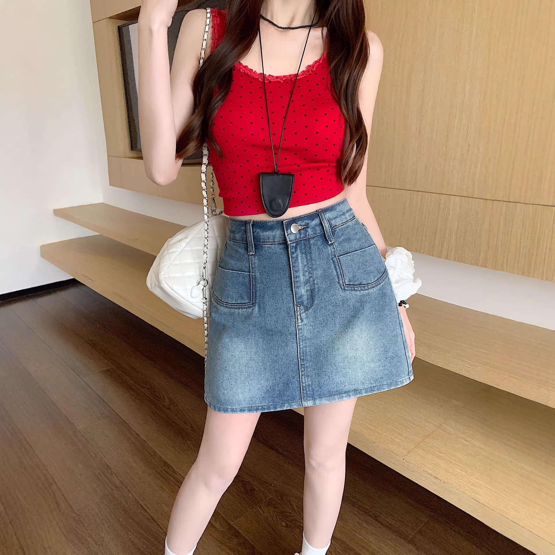 2026 New Summer Fashion Plus-Size High-Waisted A-Line Hip-Hugging Short Skirt for Petite Women, Slimming and Tummy-Concealing Half Skirt