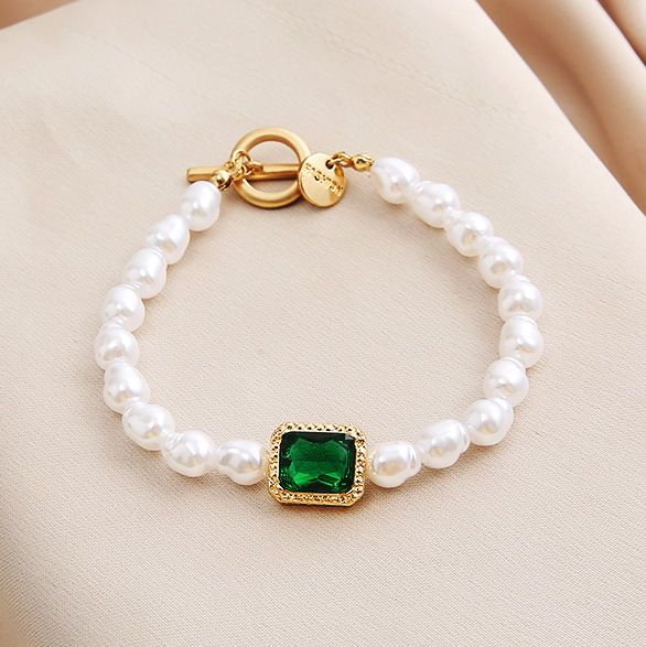 European And American Retro Pearl Bracelet Creative Inlaid Green Gemstone Push-pull Bracelet Wholesale display picture 8