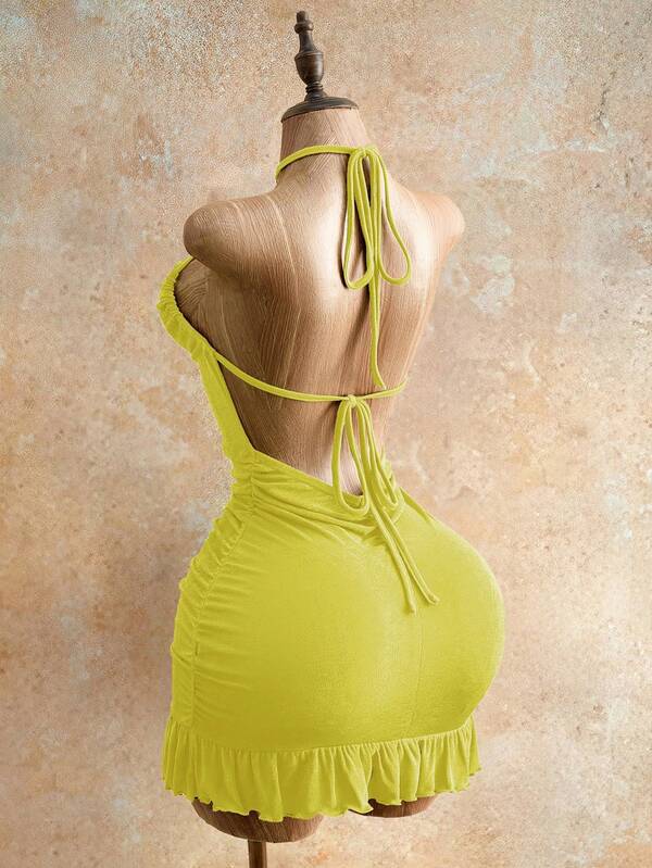 Sensual Bodycon Mini Dress With Ruffle Trim, Backless Halter Neck, And Waist-Gathering Pleats For A Flattering Fit_ecoleips.com