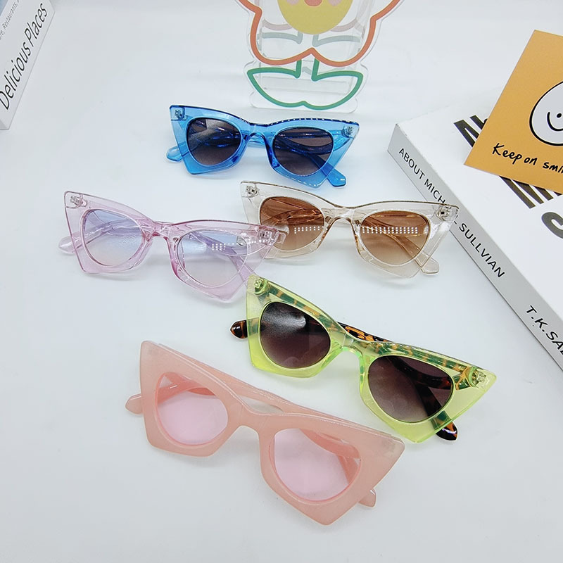 cat eye wave leg sunglasses retro ocean film sunglasses fashion triangle sunglassespicture2