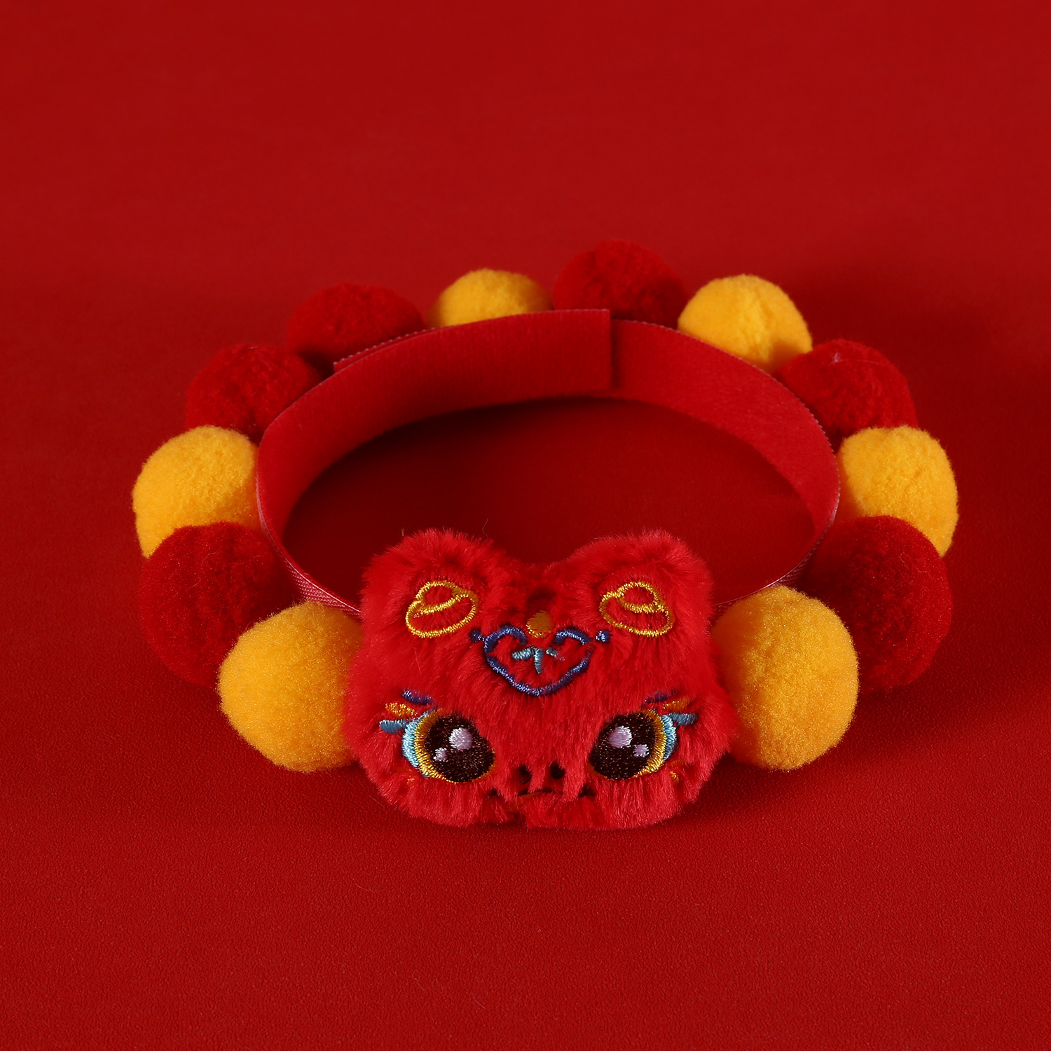 Año de la serpiente mascota bola collar Año Nuevo Festival de Primavera encantador dibujos animados peluche serpiente oro Baofu bolsas accesorios围ín