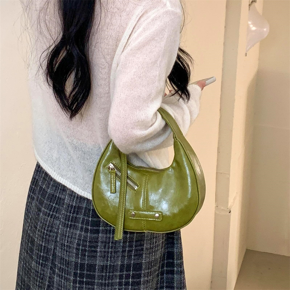 Spring/Summer New Crescent Bag PU Leather Niche Design Korean Style Handbag Trendy Versatile Commuter Mini Tote Bag for Women