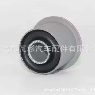 Direct sale high quality suspension bushing composite rubber sleeve oe MB633820 suitable for Mitsubishi DELICE