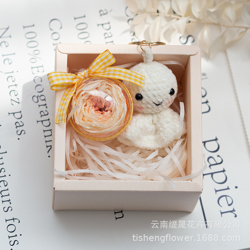 Llavero de flor eterna al por mayor colgante terminado ramo de flores secas Caja de regalo de San Valentín regalo de mano de novias regalo de bendición