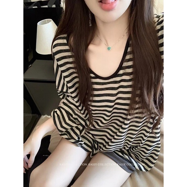 Summer thin long-sleeve with a round collar