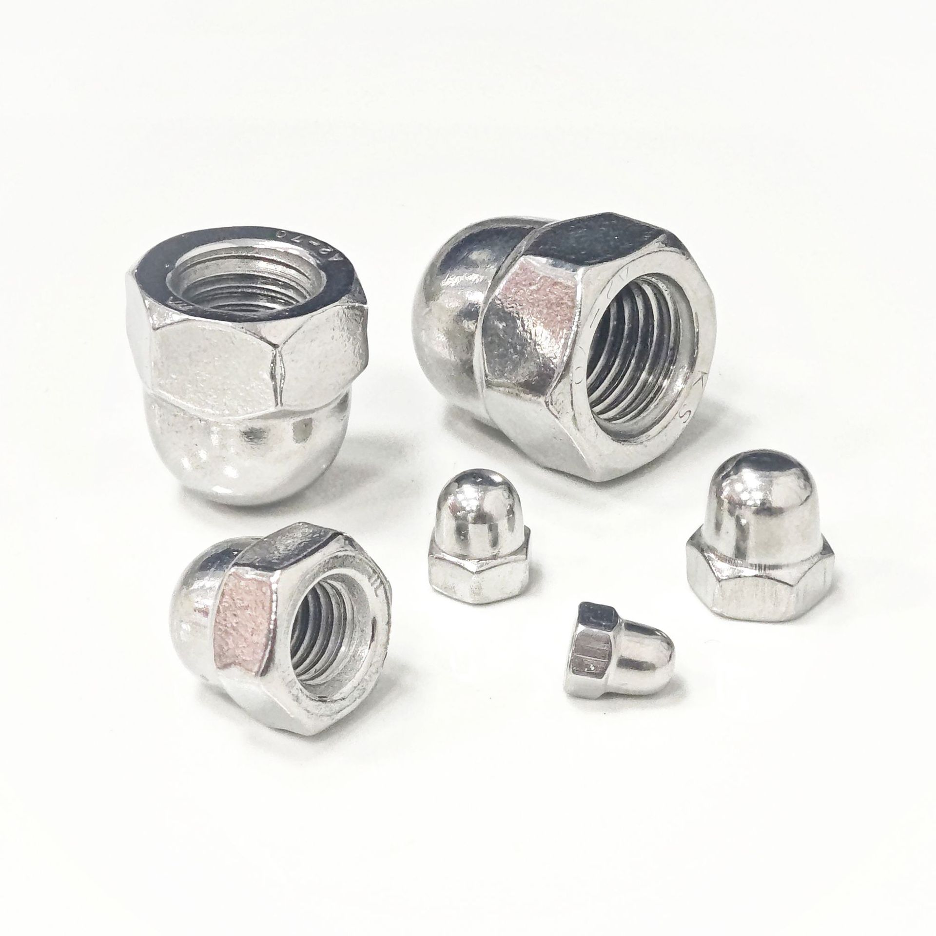 厂价现货铁制镀锌一体式整体盖形圆螺母螺帽六角盖型装饰螺丝母