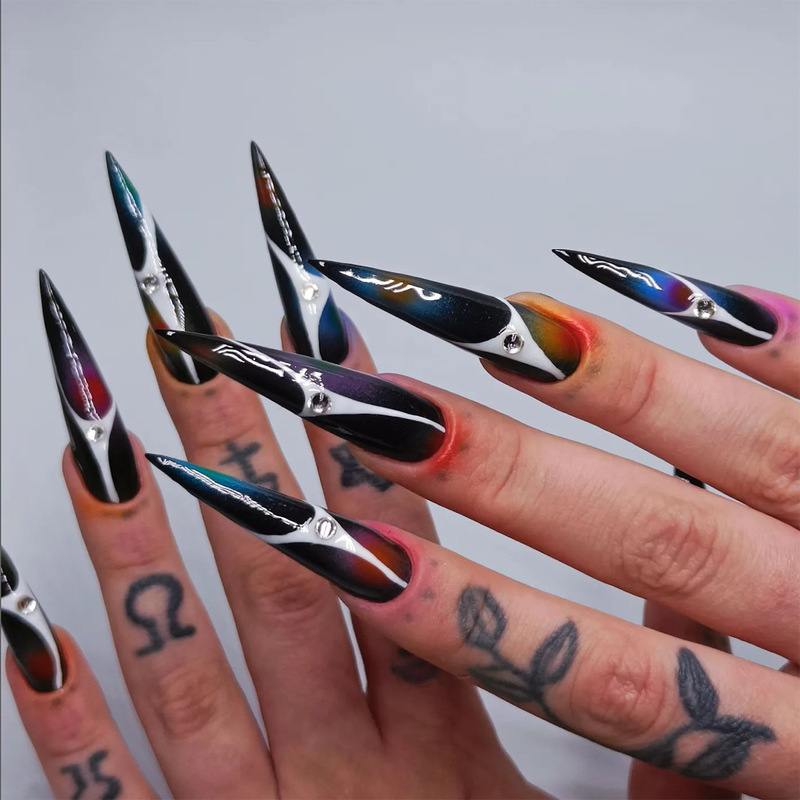Diablo y2k European and American wearing nail color blooming irregular silver striped nail art false nail long pointed nail Diablo y2k European and American wearing nail color blooming irregular silver striped nail art false nail long pointed nail