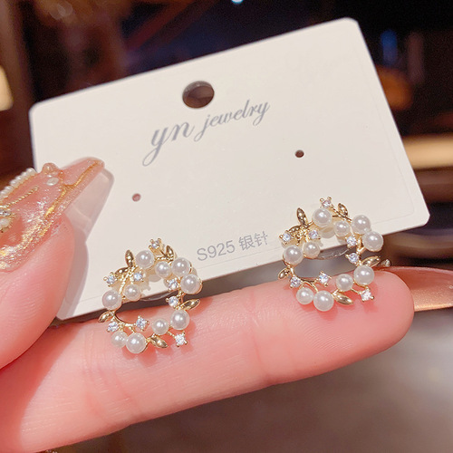 Dongdaemun new earrings S925 silver needle pearl garland earrings cute girl fashion sweet versatile earrings for women
