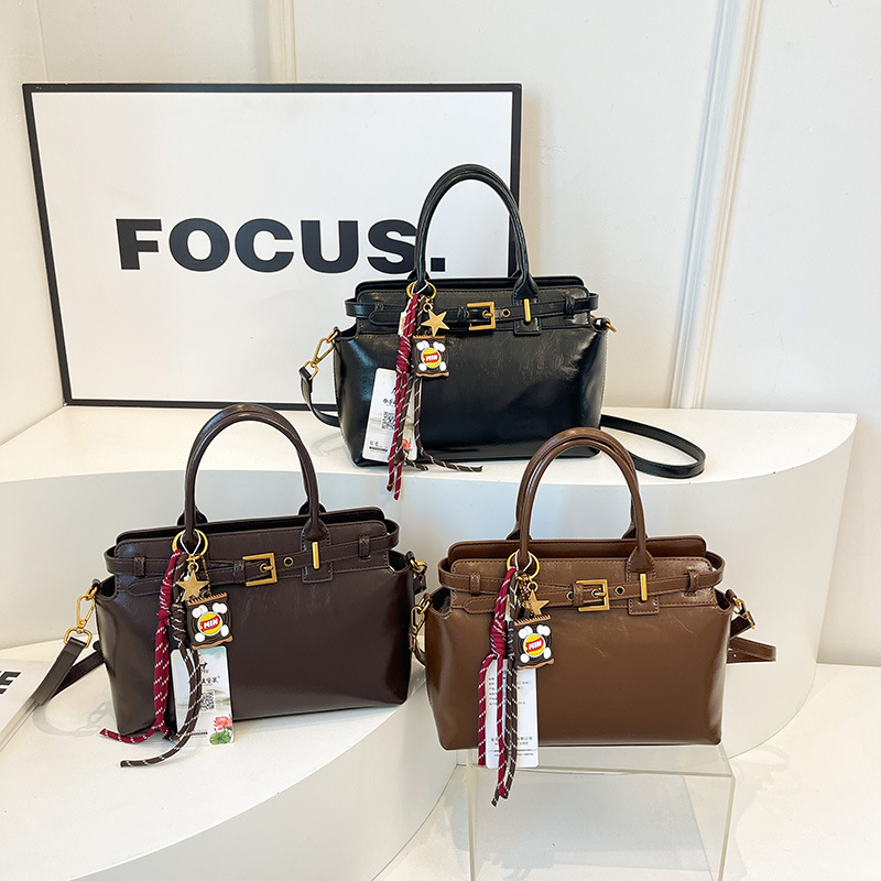 2024 otoño e invierno nuevo estilo de moda de alta gama Kelly Tote bolso de mano de un solo hombro retro de gran capacidad para viajeros transfronterizos