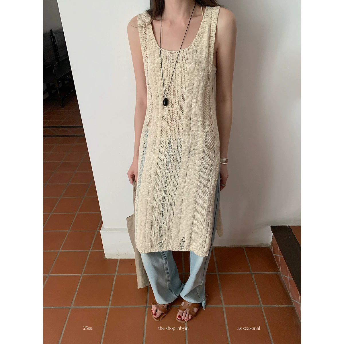 Yi En Ou inbyin дизайн дыры трикотажные юбки спины для детей летнее платье средней и длинной без рукавов