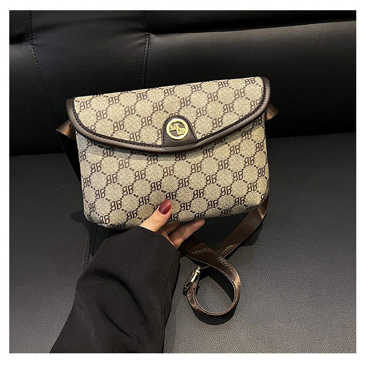 Borse piccole da donna 2023 nuova moda trendy borsa a tracolla stampata retrò borsa da petto versatile borsa quadrata a tracolla singola temperamento_voghion.com